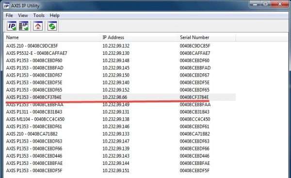 Список IP-камер в приложении Axis IP Utility